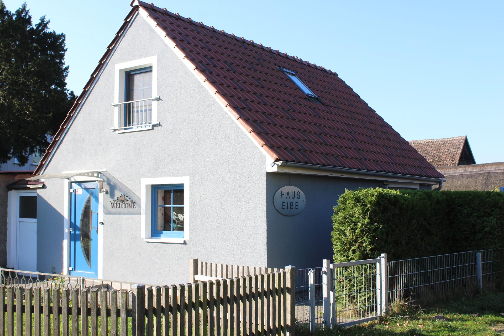 Gemütliches Ferienhaus mit eigener Terrasse i Ferienhaus in Mecklenburg Vorpommern