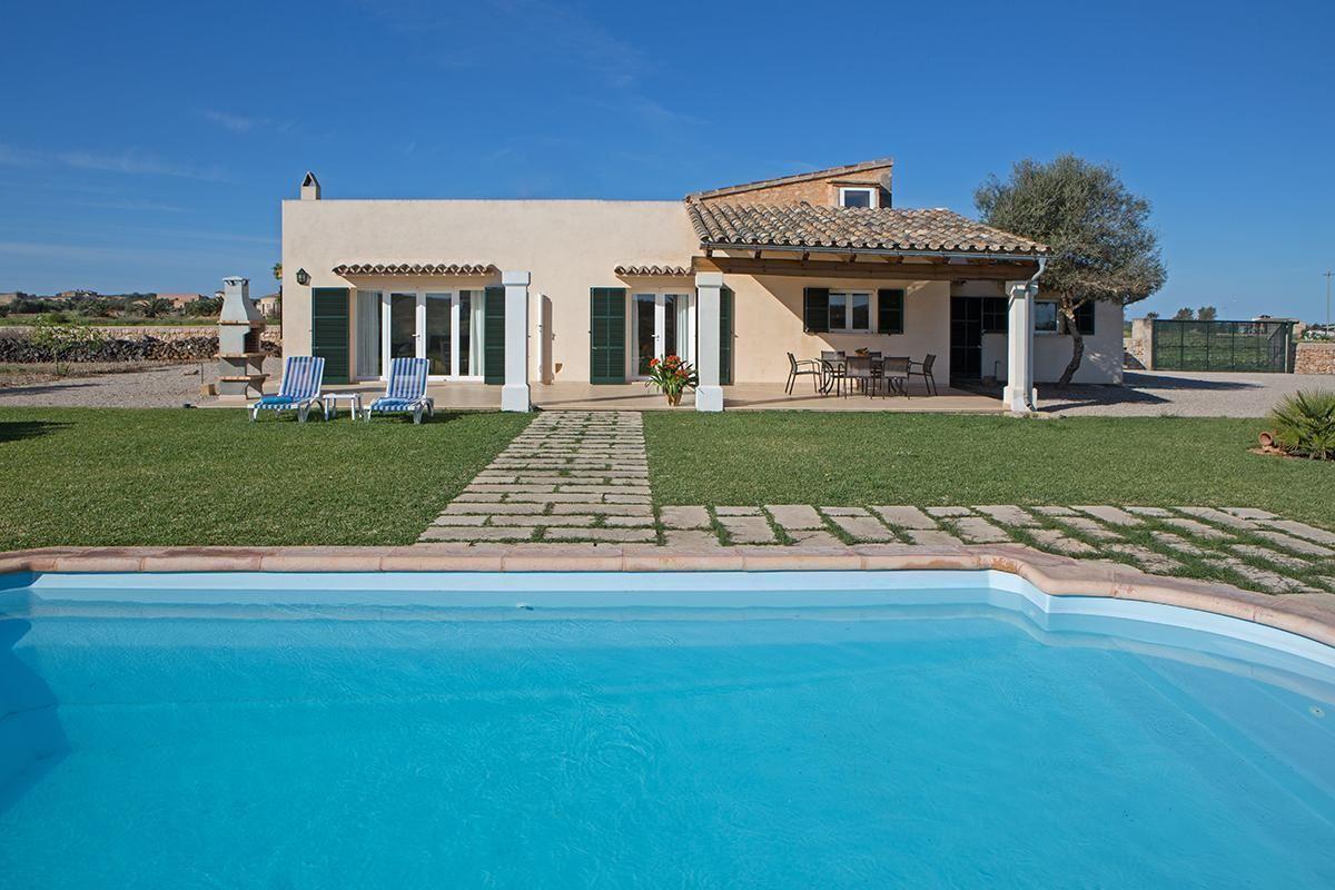 Komfortable Finca mit großem Wohn- und Essbe Ferienhaus  Mallorca Süd