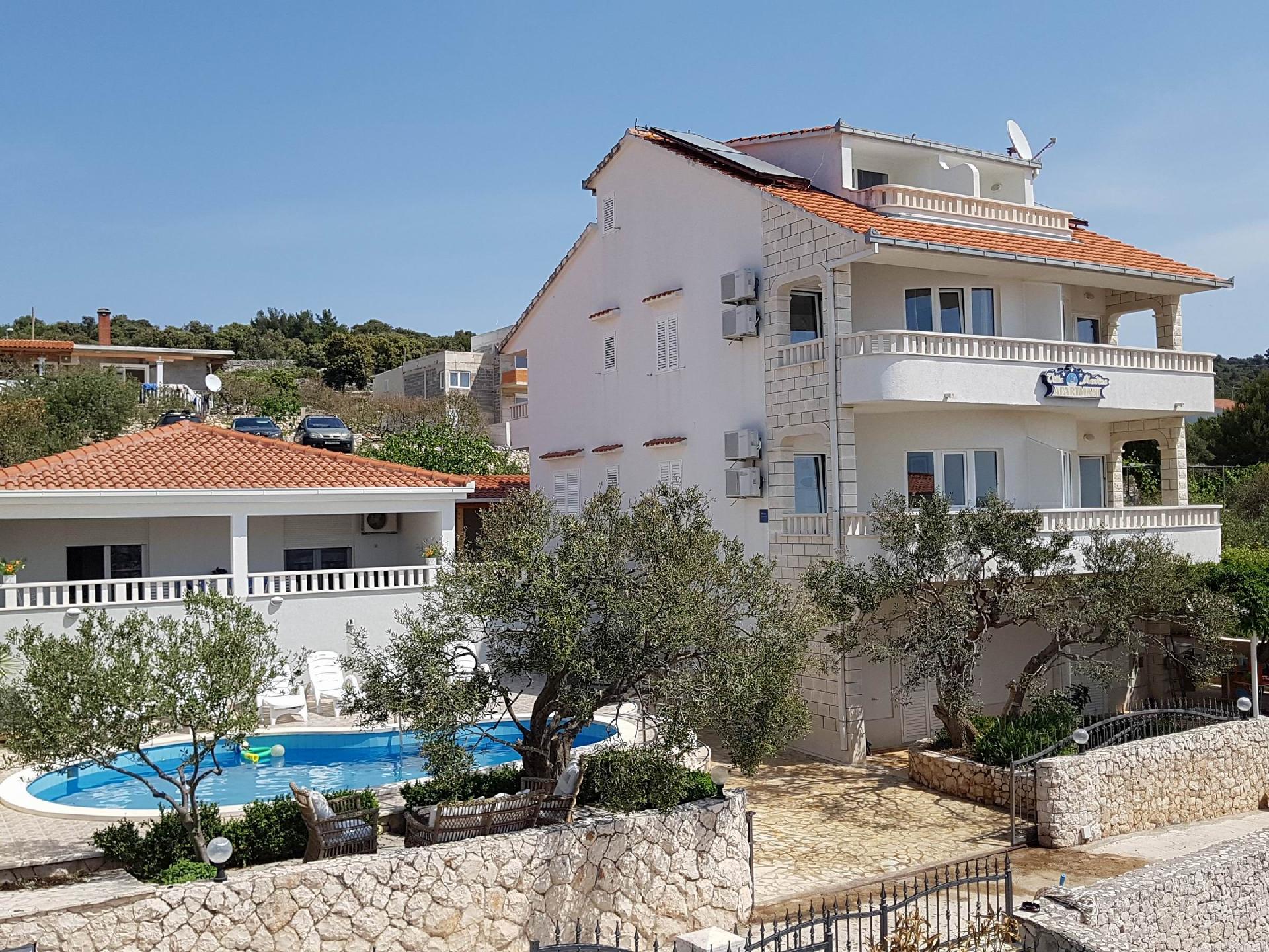 Ferienwohnung für 4 Personen ca. 50 m² i Ferienhaus  Split Riviera