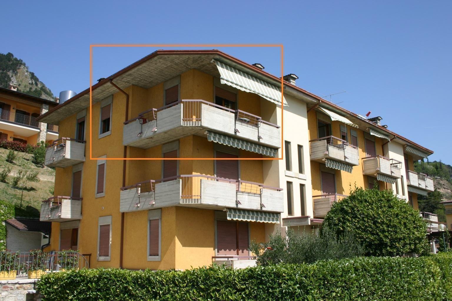 Appartement in der zweiten Etage mit Balkon   Tignale