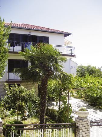 Gemütliche Ferienwohnung mit Balkon in Strand Ferienhaus in Kroatien