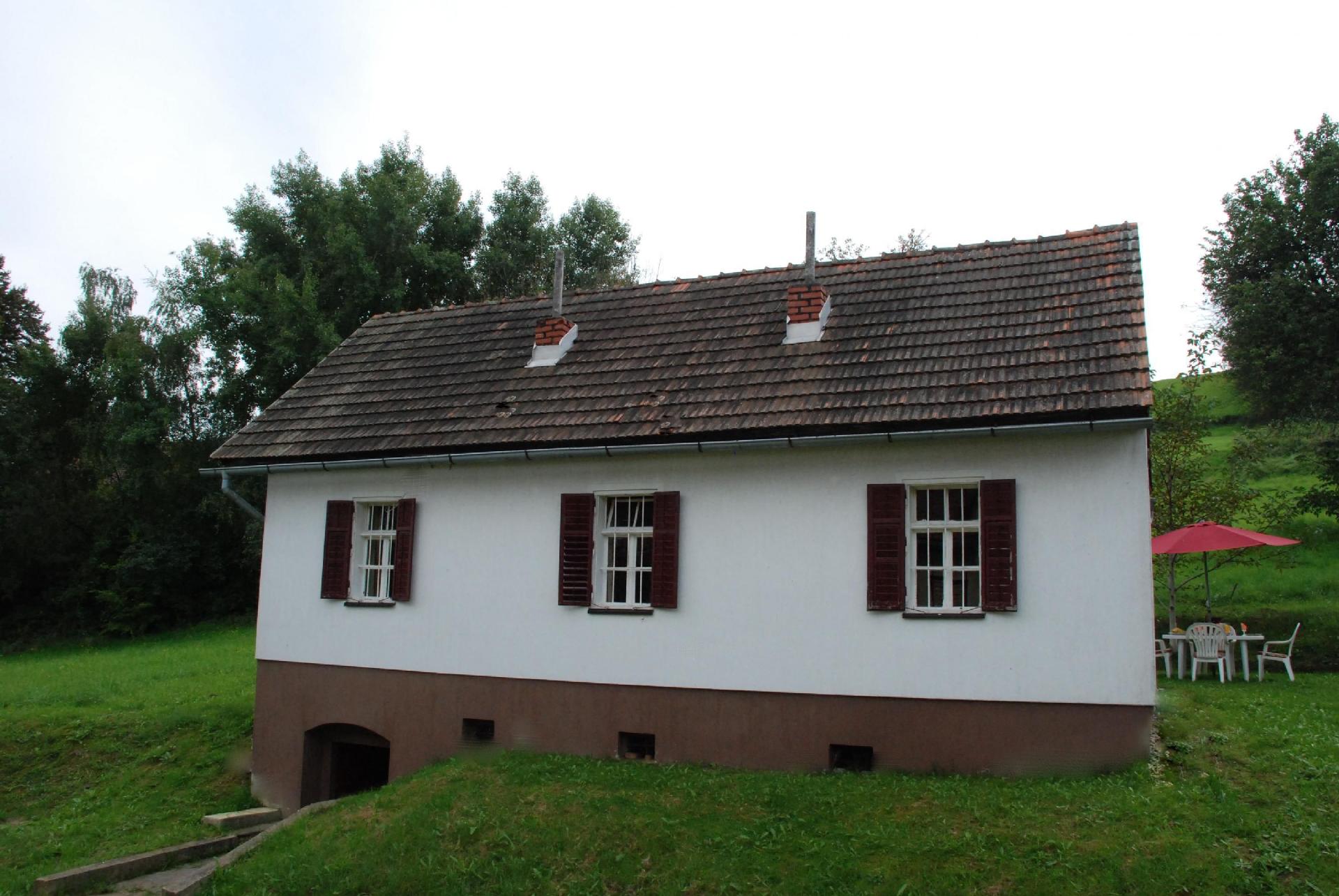 Ruhig gelegenes Ferienhaus für erholsamen Urlaub auf dem Land inmitten der Thermenregion Sloweniens