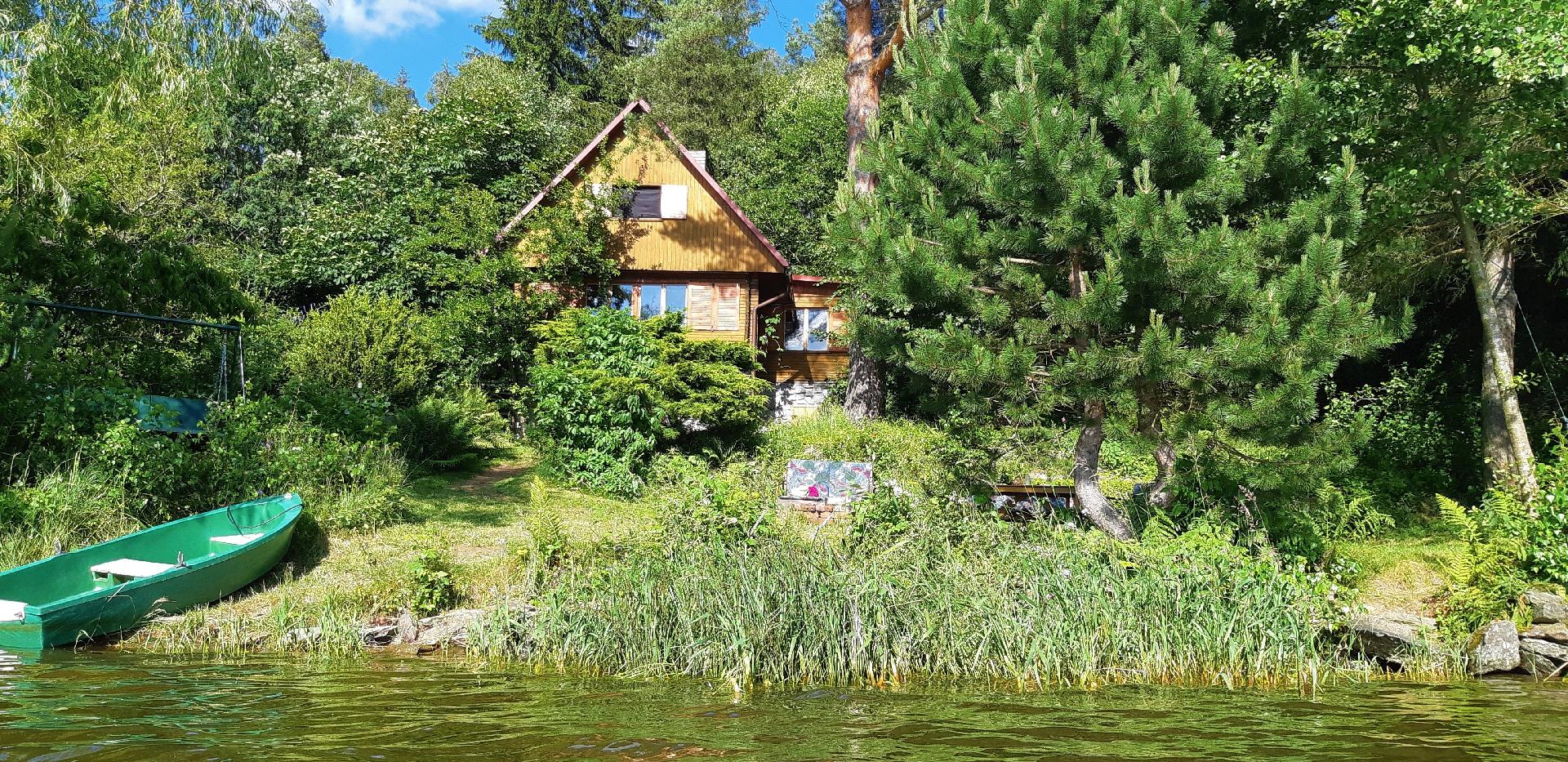 Ferienhaus direkt am See mit Garten und Parkplatz Ferienhaus  Tschechische Republik
