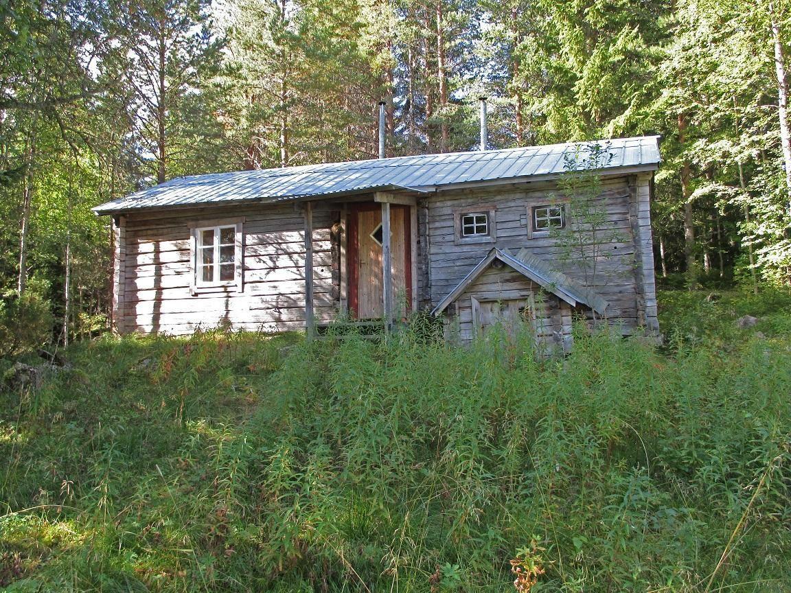 Einfache Holzhütte für das wahre Naturer  in Schweden