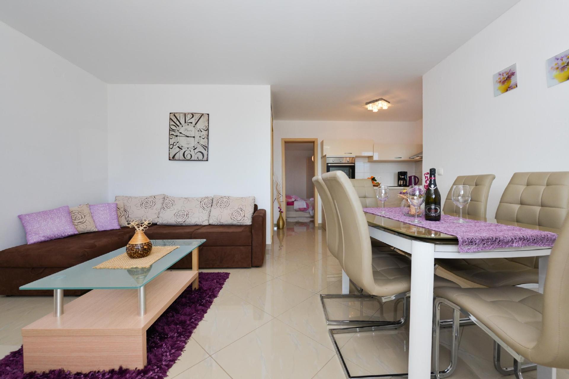 Ferienwohnung für 5 Personen ca. 43 m² i Ferienhaus  kroatische Inseln