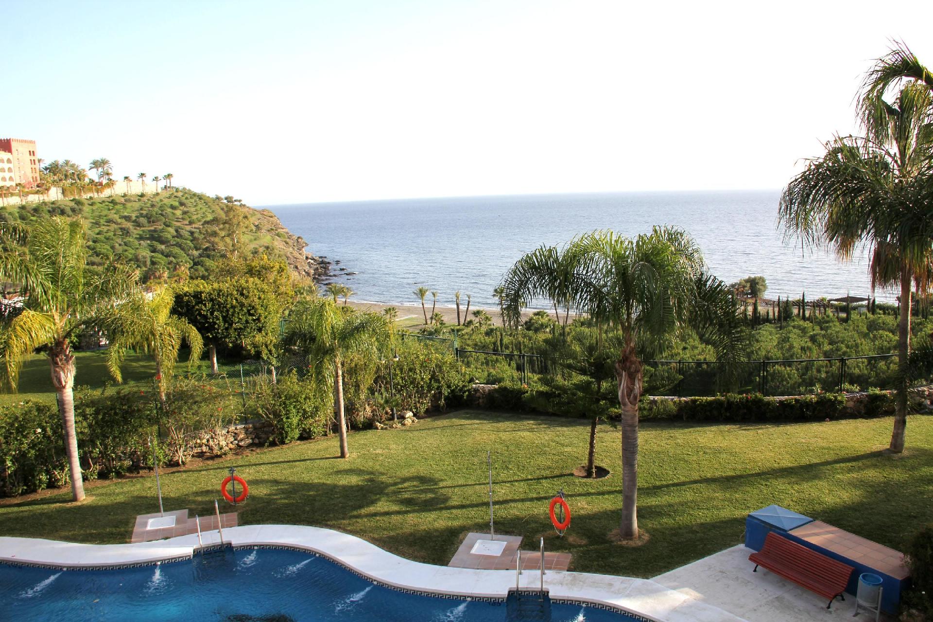 Ferienwohnung mit Terrasse, Pool und Garten Ferienwohnung  Costa del Sol