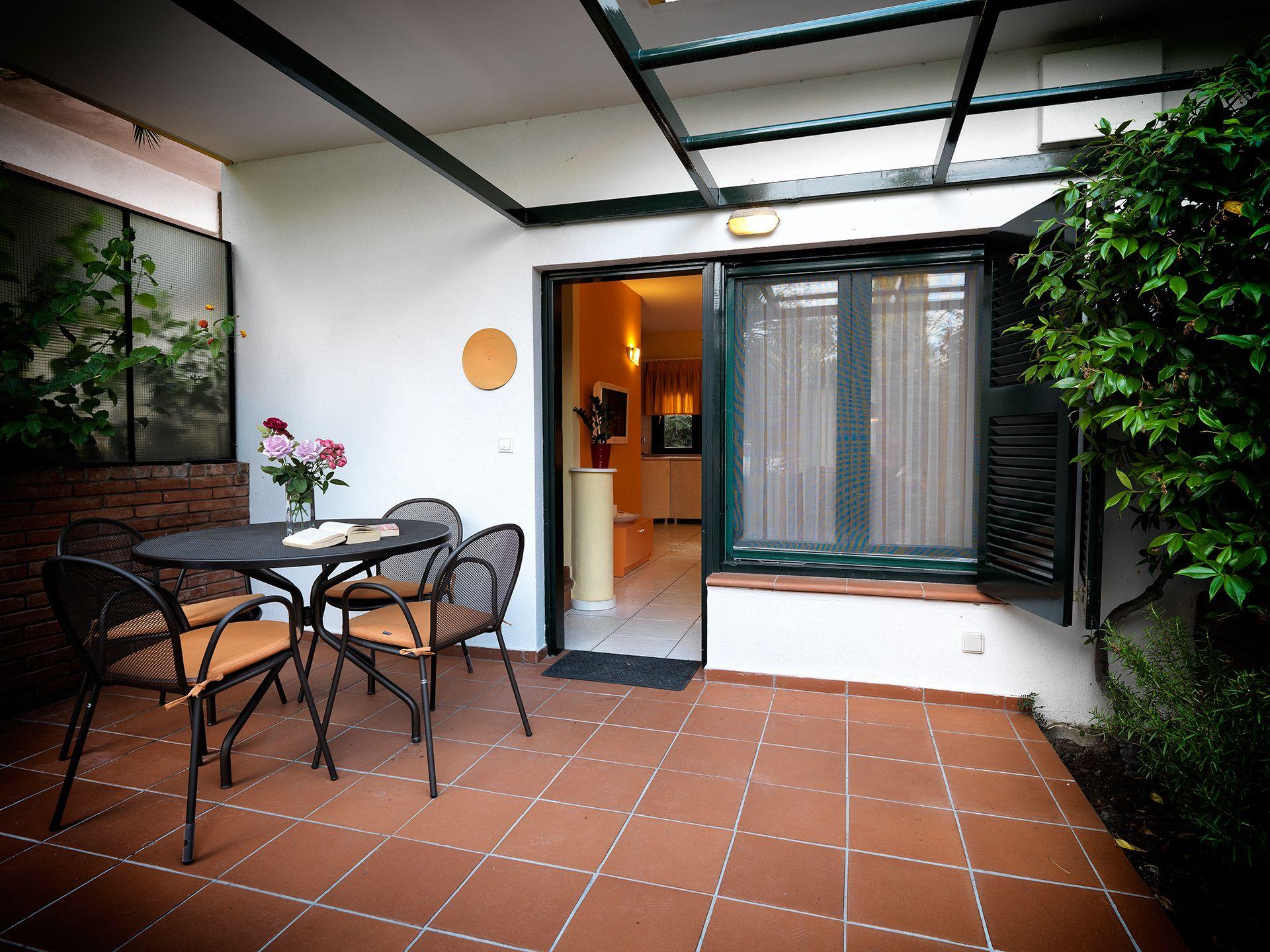 Wohnung in Afytos mit Garten, Terrasse und gemeins Ferienhaus in Europa