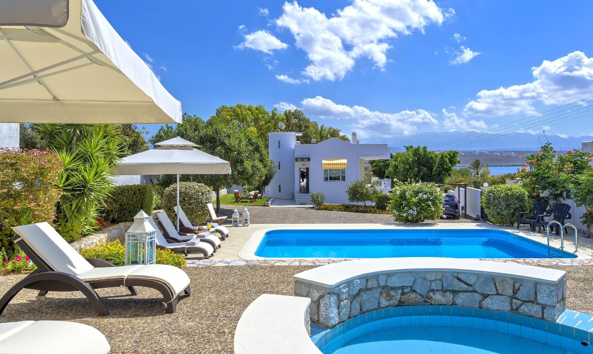 Villa mit Garten, Veranda und Pool, Kinderpool sow Ferienwohnung in Griechenland