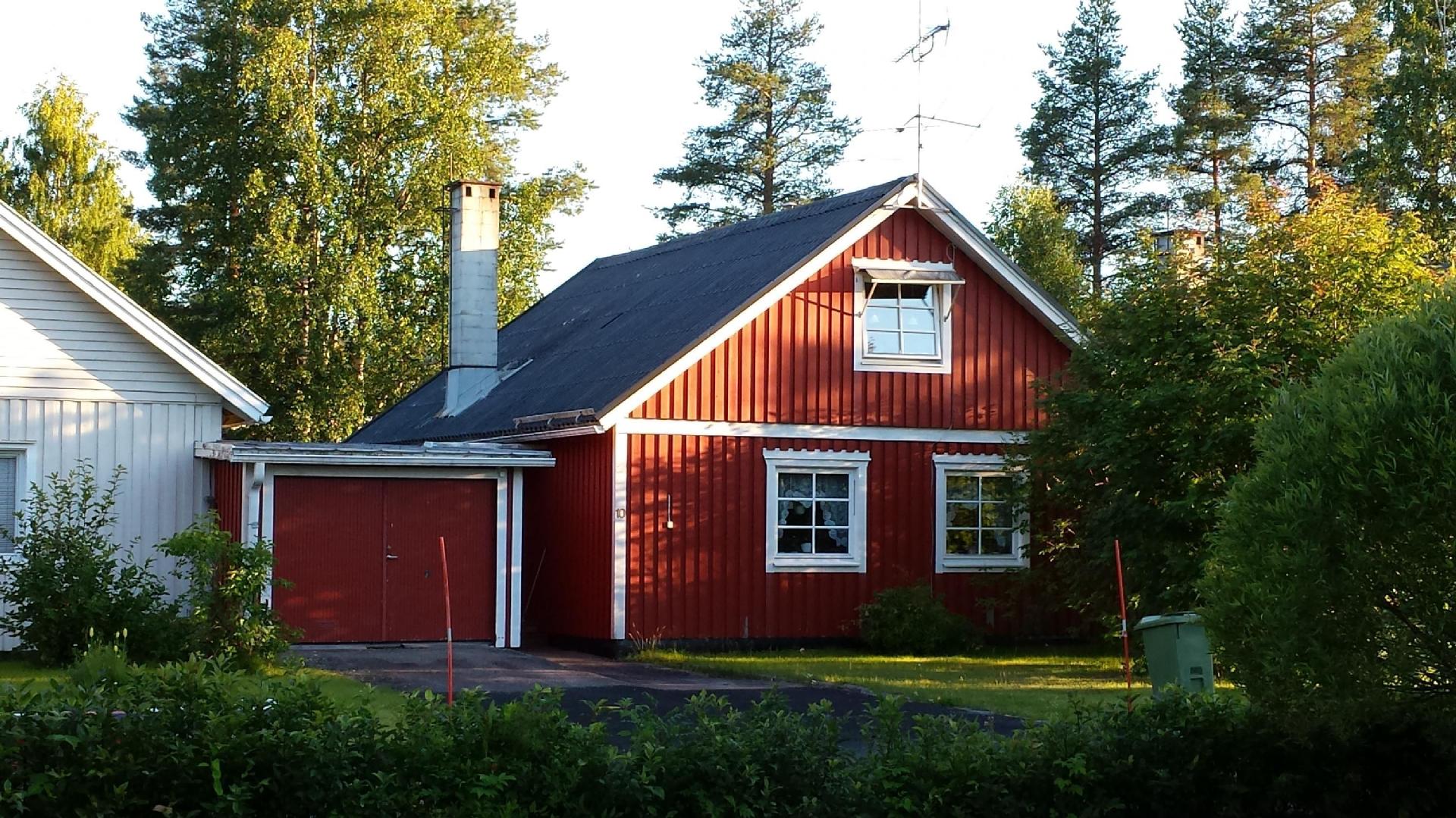 Geräumiges Ferienhaus mit Außensauna, i  in Schweden