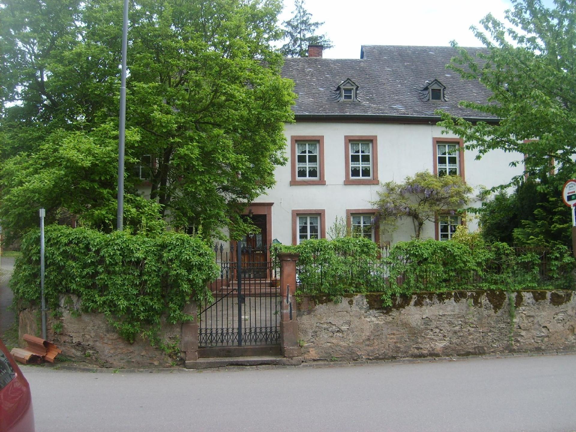 Ferienwohnung mit Garten und Parkplatz Ferienhaus  Neumagen-Dhron