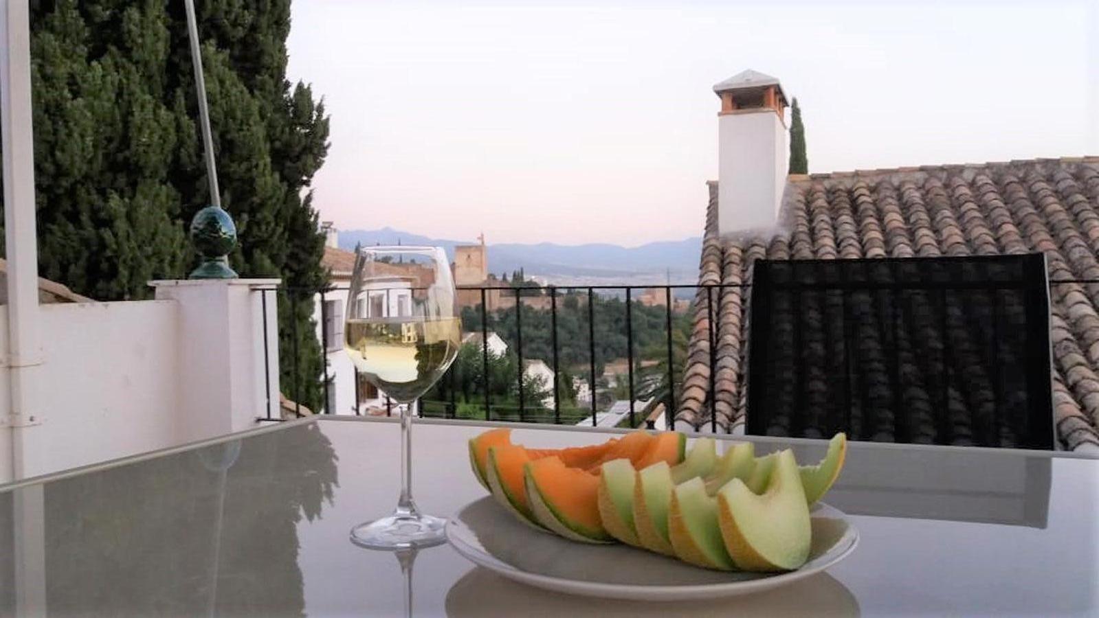 Ferienhaus mit Dachterrasse und Blick auf die Alha Ferienhaus  Andalusien