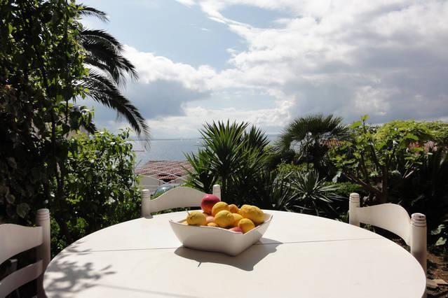 Ruhiggelegenes Sutdio mit Gartenterrasse in Strand Ferienhaus  Split Riviera