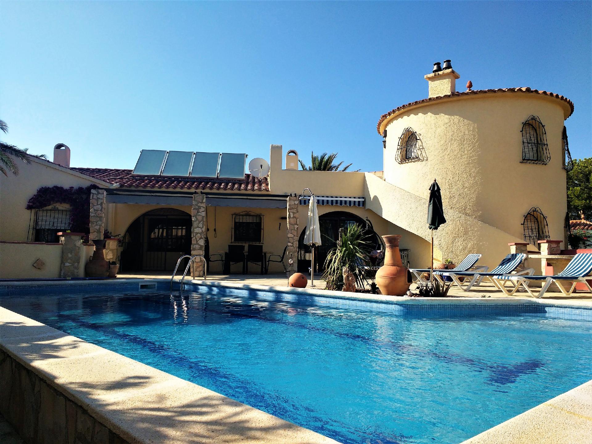 Ferienhaus mit Privatpool für 6 Personen ca 100 m² in Les Tres Cales Costa Dorada