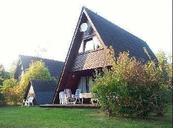 Gemütlich eingerichtetes Spitzdach-Ferienhaus Ferienhaus in Schleswig Holstein