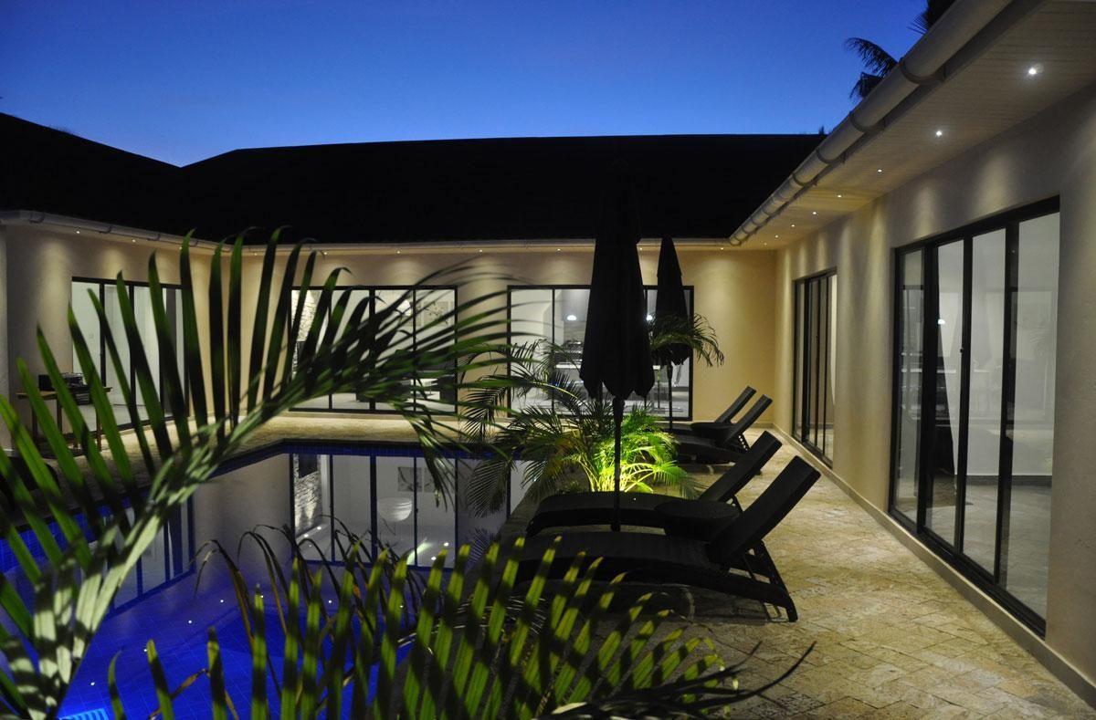 Luxuriöse Villa mit drei Schlafzimmern, die j Ferienhaus in Afrika