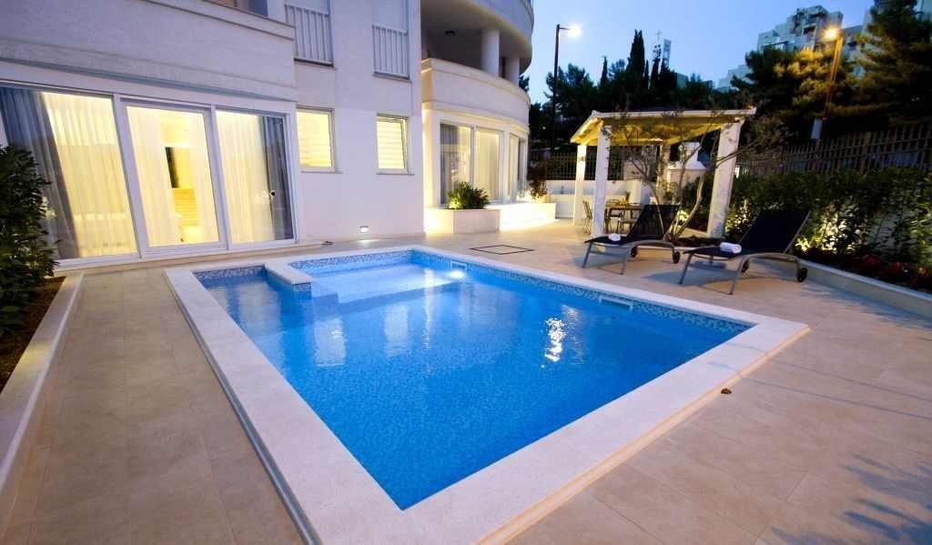 Ferienwohnung für 6 Personen ca. 120 m²  Ferienhaus  Split Riviera