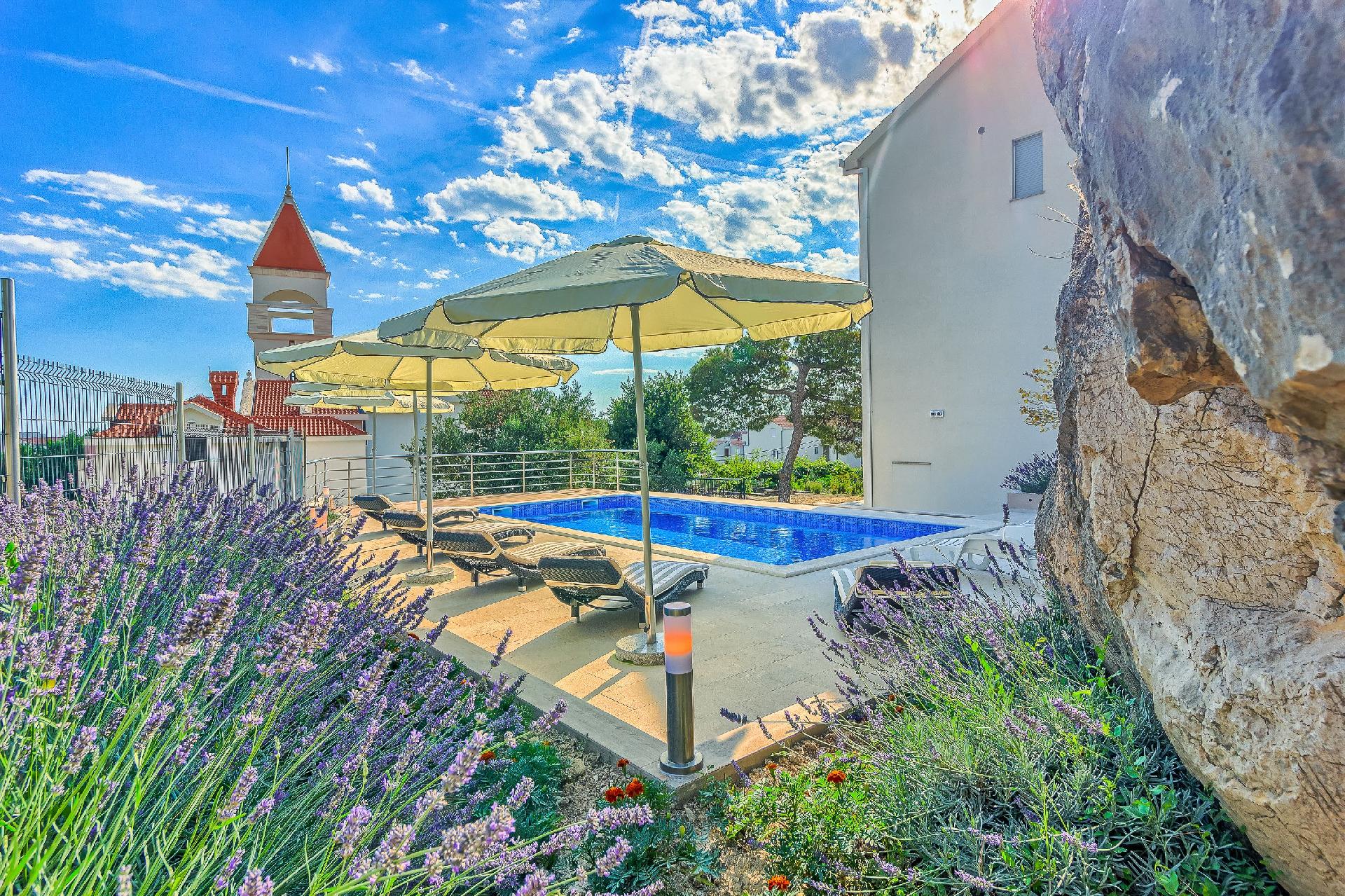 Tolles Ferienhaus in Podstrana mit Garten, Terrass   Split Riviera