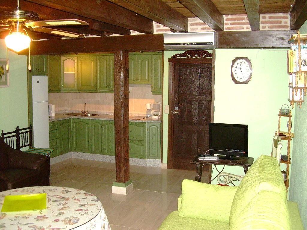 Private Wohnung in Mombeltrán Ferienhaus  Avila