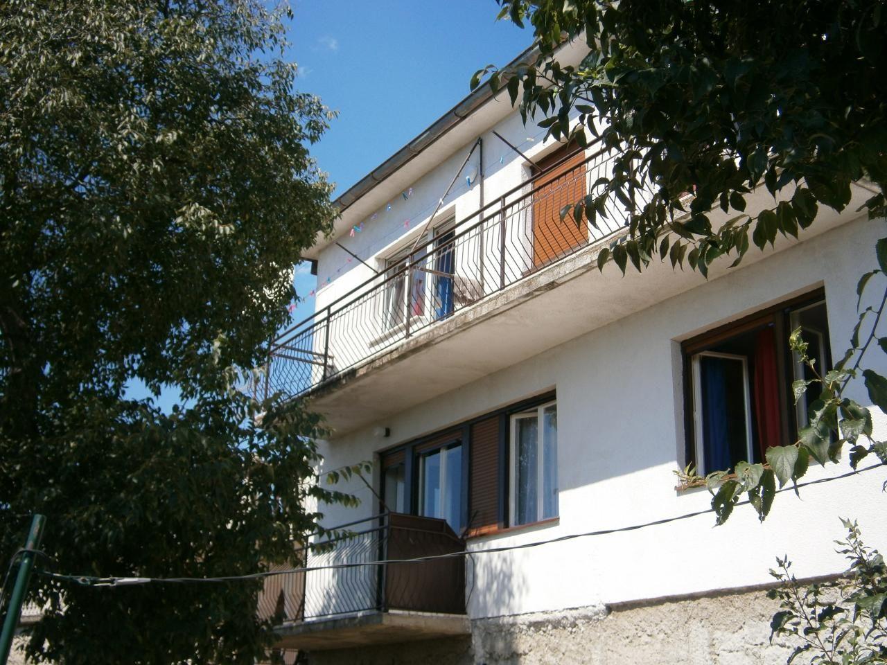Appartement in Novi Vinodolski mit Terrasse, Garte Ferienhaus in Kroatien