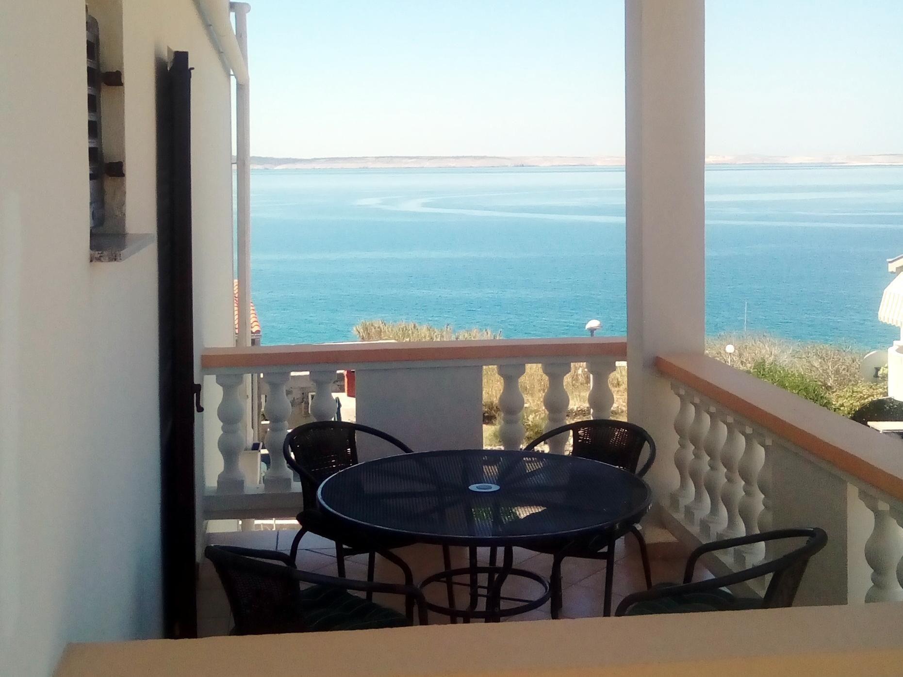 Komfortable Ferienwohnung mit Balkon und herrliche   Zadar Riviera